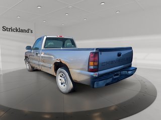 2000 Chevrolet Light Duty C/K1500 Silverado Reg Cab in Brantford, Ontario - 4 - w320h240px