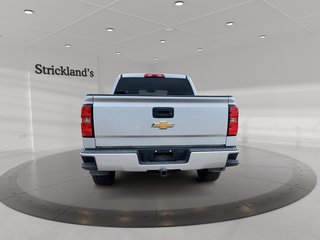 2017 Chevrolet Silverado 1500 Crew 4x4 LT / Short Box in Brantford, Ontario - 3 - w320h240px