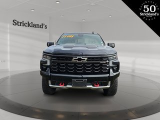 2022  Silverado 1500 Crew Cab 4x4 ZR2 / Short Box in Stratford, Ontario - 2 - w320h240px