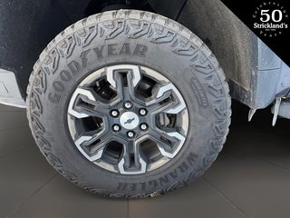 2022 Chevrolet Silverado 1500 Crew Cab 4x4 ZR2 / Short Box in Brantford, Ontario - 6 - w320h240px