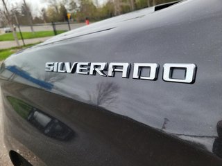 2023 Chevrolet Silverado 1500 Crew Cab 4x4 LT / Short Box in Brantford, Ontario - 6 - w320h240px