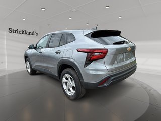2025 Chevrolet Trax FWD 4dr LS in Brantford, Ontario - 4 - w320h240px