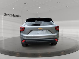 2025 Chevrolet Trax FWD 4dr LS in Brantford, Ontario - 3 - w320h240px