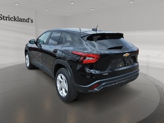 2025 Chevrolet Trax FWD 4dr LS in Brantford, Ontario - 4 - w320h240px