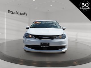 2021 Chrysler Grand Caravan SXT in Stratford, Ontario - 2 - w320h240px
