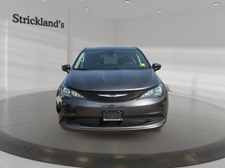 2022 Chrysler Grand Caravan SXT in Brantford, Ontario - 2 - w320h240px