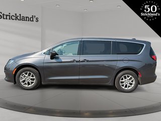 2022  Grand Caravan SXT in Stratford, Ontario - 5 - w320h240px