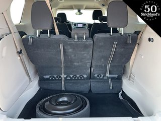 2022  Grand Caravan SXT in Stratford, Ontario - 6 - w320h240px