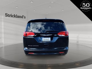 2022  Grand Caravan SXT in Stratford, Ontario - 3 - w320h240px