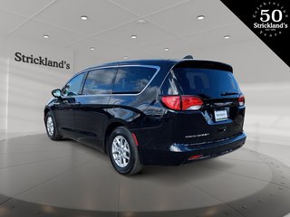 2022  Grand Caravan SXT in Stratford, Ontario - 4 - w320h240px