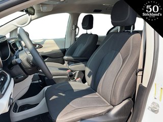 2022  Grand Caravan SXT in Brantford, Ontario - 6 - w320h240px