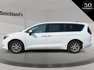 2022  Grand Caravan SXT in Brantford, Ontario - 5 - w320h240px