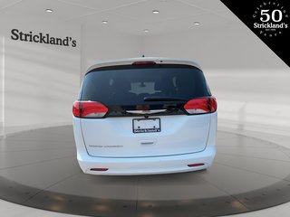 2022  Grand Caravan SXT in Brantford, Ontario - 3 - w320h240px