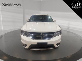 2014 Dodge Journey SXT / Limited in Stratford, Ontario - 2 - w320h240px