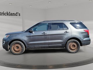 2017 Ford Explorer XLT - 4WD in Brantford, Ontario - 5 - w320h240px