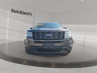 2017 Ford Explorer XLT - 4WD in Brantford, Ontario - 2 - w320h240px