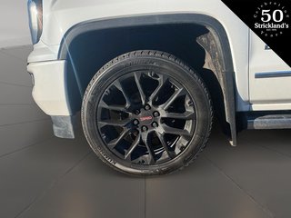 2018  Sierra 1500 Crew 4x4 Denali / Short Box in Stratford, Ontario - 6 - w320h240px