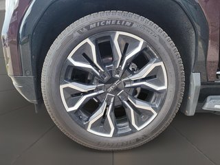 2025 GMC Sierra EV e4WD Crew Cab MAX Range Denali in Brantford, Ontario - 6 - w320h240px