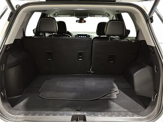 2024 GMC Terrain AWD AT4 in Brantford, Ontario - 6 - w320h240px