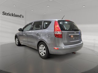 2012 Hyundai Elantra Touring GL at in Stratford, Ontario - 4 - w320h240px