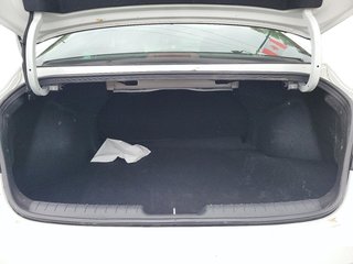 2025 Hyundai Elantra Preferred IVT in Brantford, Ontario - 6 - w320h240px
