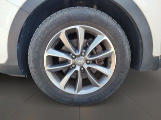 2017 Hyundai Santa Fe XL AWD Limited in Brantford, Ontario - 6 - w320h240px