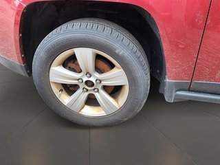 2014 Jeep Compass 4x2 Sport / North in Brantford, Ontario - 6 - w320h240px