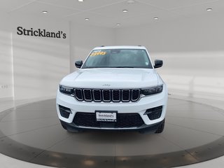 2023 Jeep Grand Cherokee 4X4 Laredo in Brantford, Ontario - 2 - w320h240px
