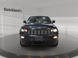 2017 Jeep Grand Cherokee 4x4 Laredo in Stratford, Ontario - 2 - w320h240px