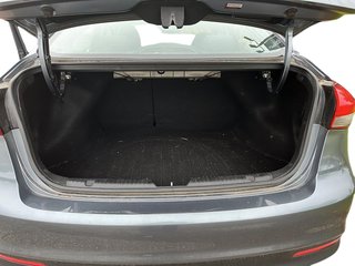 2017 Kia Forte (5) LX+ / MT in Stratford, Ontario - 6 - w320h240px