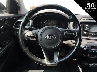 2016  Sorento AWD EX+ V6 (7-Seater) in Stratford, Ontario - 6 - w320h240px