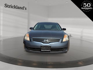 2008  Altima Coupe 2.5 S CVT in Stratford, Ontario - 2 - w320h240px