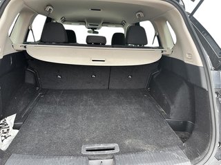 2023 Nissan Rogue S AWD CVT in Stratford, Ontario - 6 - w320h240px
