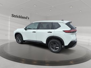 2023 Nissan Rogue S AWD CVT in Stratford, Ontario - 5 - w320h240px