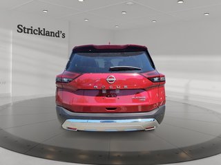 2023 Nissan Rogue Platinum CVT in Brantford, Ontario - 3 - w320h240px