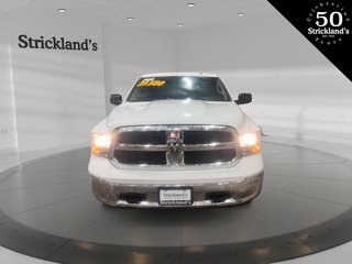 2023 Ram RAM 1500 Classic Crew Cab 4x4 (DS) SLT (140.5 WB 5'7 Box) SWB in Brantford, Ontario - 2 - w320h240px