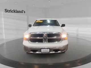 2023 Ram RAM 1500 Classic Crew Cab 4x4 (DS) SLT (140.5 WB 5'7 Box) SWB in Brantford, Ontario - 2 - w320h240px