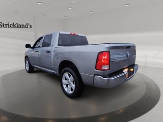 2023 Ram RAM 1500 Classic Crew Cab 4x4 (DS) SLT (140.5 WB 5'7 Box) SWB in Stratford, Ontario - 4 - w320h240px