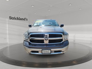 2023 Ram RAM 1500 Classic Crew Cab 4x4 (DS) SLT (140.5 WB 5'7 Box) SWB in Brantford, Ontario - 2 - w320h240px