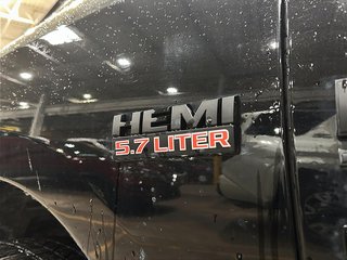2019 Ram RAM 1500 Crew Cab 4x4 (DS) ST (140.5 WB - 5'7 Box) in Stratford, Ontario - 6 - w320h240px