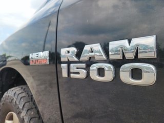 2015 Ram RAM 1500 Crew Cab 4x4 ST (140.5 WB - 5.7 Box) in Brantford, Ontario - 6 - w320h240px