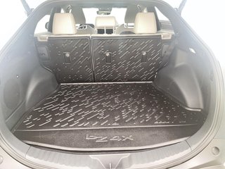 2023 Toyota BZ4X XLE AWD in Stratford, Ontario - 6 - w320h240px