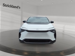 2023 Toyota bZ4X XLE AWD in Stratford, Ontario - 2 - w320h240px