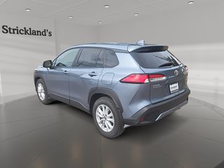 2024 Toyota COROLLA CROSS LE AWD in Brantford, Ontario - 4 - w320h240px