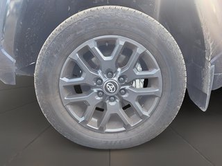 2025 Toyota TUNDRA 4X4 Tundra CrewMax Platinum in Brantford, Ontario - 6 - w320h240px