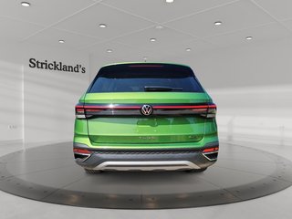 2025 Volkswagen Taos Highline 4MOTION in Brantford, Ontario - 3 - w320h240px