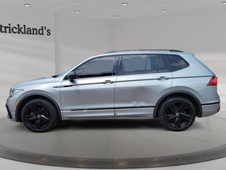 2023 Volkswagen Tiguan Comfortline R-Line Black 2.0T 8sp at w/Tip 4M in Brantford, Ontario - 5 - w320h240px