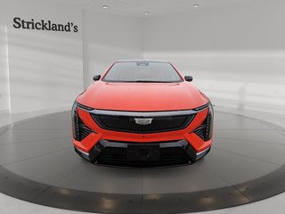 2025 Cadillac OPTIQ SPORT AWD W/1SF in Stratford, Ontario - 2 - w320h240px