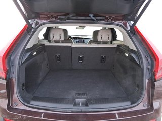 2023 Cadillac XT4 LUXURY AWD in Stratford, Ontario - 6 - w320h240px