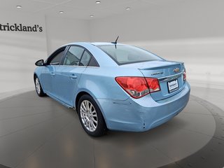 2012 Chevrolet Cruze LT in Stratford, Ontario - 4 - w320h240px